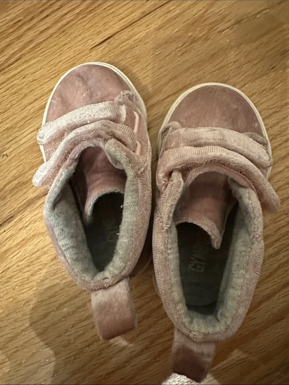 Gymboree velvet high